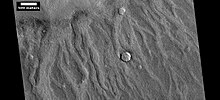 Vue de traces possiblement issues d'un mégatsunami à la surface de Mars par HiRISE.