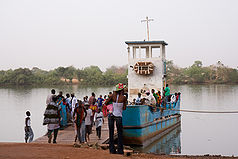 Fähre von Janjanbureh nach Lamin Koto