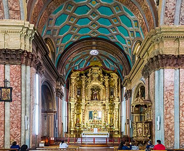 High altar of the Iglesia de El Sagrario, Quito, church built between 1617-1747 by Spaniard José Jaime Ortiz. It is a World Heritage Site by UNESCO