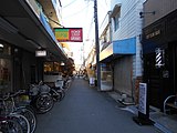 日新商店街（2020年3月、駅西側）