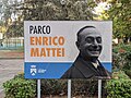 La targa di intitolazione a Enrico Mattei