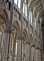 High Gothic – Clustered columns of Reims Cathedral (13th century)