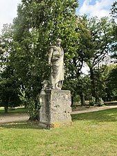 Statue du maréchal Lannes.