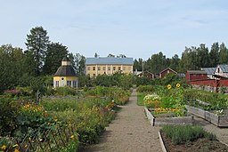 Rosenlunds prästgård med Aspegrens trädgård.