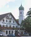 Kirche St. Martin und Gasthaus zur Post in Egling