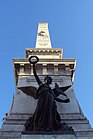 Estátua de um anjo (mulher), na Praça dos Restauradores