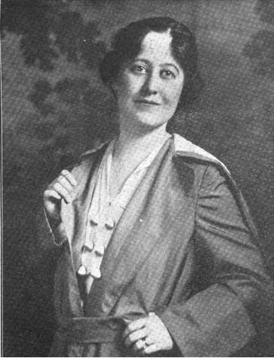 File:KathleenHartBibb1917.tif