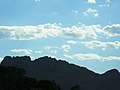 Rocher de Roquebrune-sur-Argens vu de l'autoroute A7.