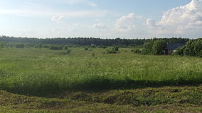 Поляна к северу от деревни