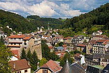 Vista de Plombières-les-Bains do oeste (tomadas a partir da estrada de Epinal).