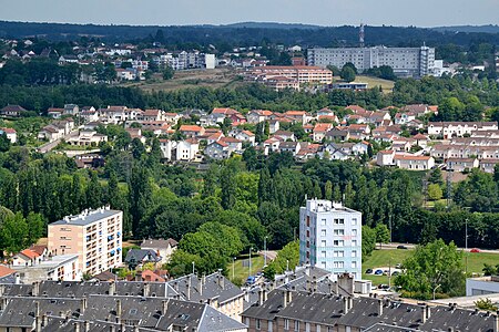 Panazol et le quartier pavillonnaire de Soudanas vus depuis le campanile de la gare de Limoges-Bénédictins.