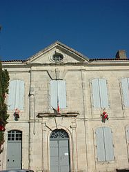 The town hall in Frégimont