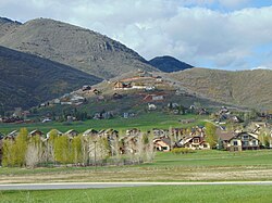 North from Midway at Donkey Ridge in Interlaken, April 2015