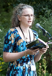 Anderson reading at the Eden Mills Writers' Festival in 2016