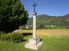 Photographie de la croix située dans la Rue Jean Moulin.