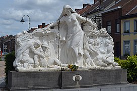 Le monument aux morts.