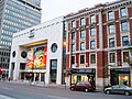 Les deux façades du pavillon Jean-Noël Desmarais.