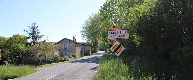 Entrée du village.