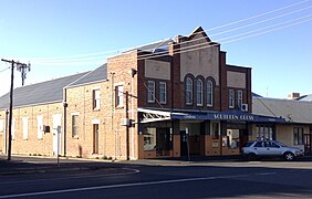 Southern Cross Cinema (community-run)
