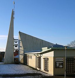 Exteriör med klocktornet.