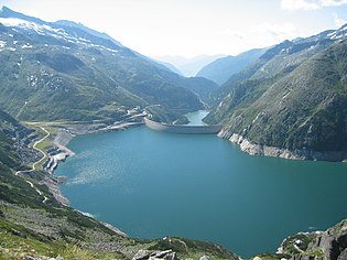 Speicher Kölnbrein von Arlhöhe aus gesehen. Im Hintergrund Speicher Galgenbichl.