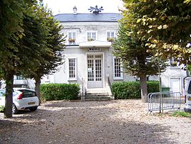 The town hall in Montainville