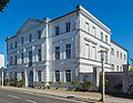 Wohnhaus mit der Mauer zwischen den Häusern 3/2