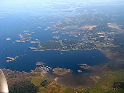 Flygfoto över Särö-halvön där man också kan se orten Särö.