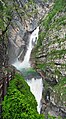 An der Quelle der Velika Savica befindet sich der Savica-Wasserfall