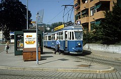 Wagen Nr. 1550 mit Anhänger auf der Linie 4 beim Werdhölzli