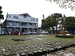 Tayabas City Hall, Parke Rizal