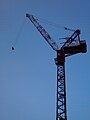 luffing tower crane