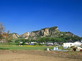 岩船山