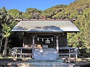 洲崎神社（館山市洲崎）と洲宮神社（館山市洲宮） 式内大社。安房神の后神「天比理乃咩命（天比理刀咩命）」[注 1]を祀る。