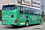 50回記念ラッピングが施された送迎バス(2022年11月10日撮影)