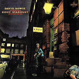 Обложка альбома Дэвида Боуи «The Rise and Fall of Ziggy Stardust and the Spiders from Mars» (1972)