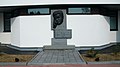 Памятник на территории МНТК «Микрохирургия глаза» в Хабаровске.