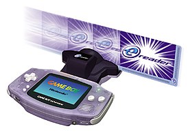 e-Reader, подключенный к Game Boy Advance