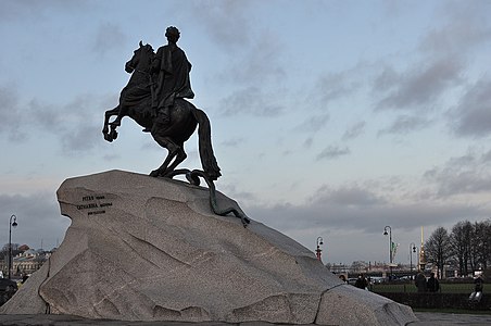 Медный всадник на Сенатской площади