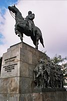 Памятник Кутузову в Москве у Бородинской панорамы. Скульптор — Н. В. Томский