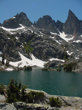 Minaret Lake in der Ansel Adams Wilderness