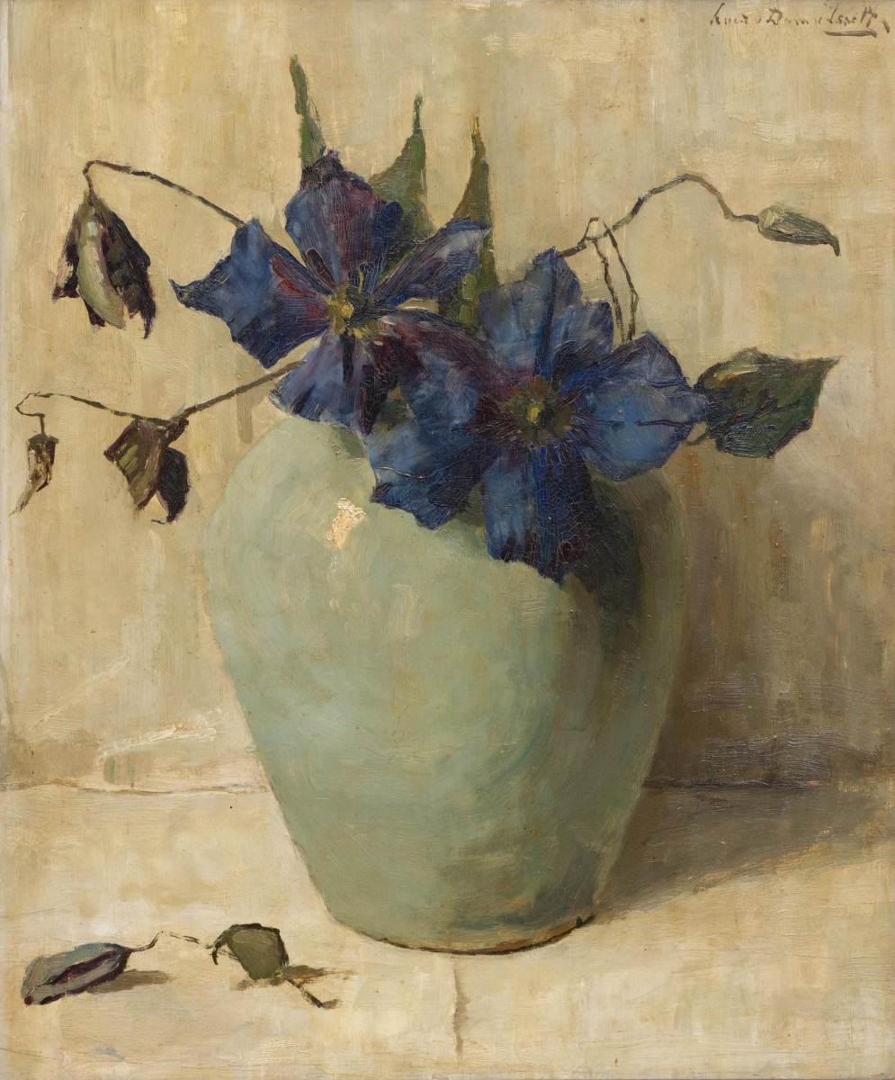 Vaas van Celadon met clematis, Lucie van Dam van Isselt