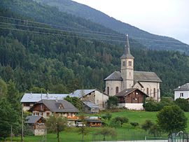 The church and surrounding buildings in Bourget-en-Huile