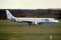 Embraer 190 w malowaniu Flybe na lotnisku w Southampton