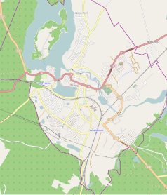 Mapa konturowa Iławy, blisko centrum na lewo u góry znajduje się punkt z opisem „ulica Konstytucji 3 Maja”