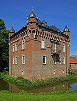 86. Platz: A.Savin mit Schloss Loersfeld in Kerpen. Ehemalige Wasserburg mit Herrenhaus.