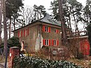 Landhaus Volmer mit Einfriedung und Resten der Gartenanlage