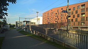 Ramp to platform with shelter