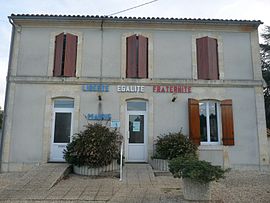 The town hall in Corignac