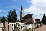 Alte Pfarrkirche Mariä Himmelfahrt mit Turm, Friedhofskapelle und Friedhof